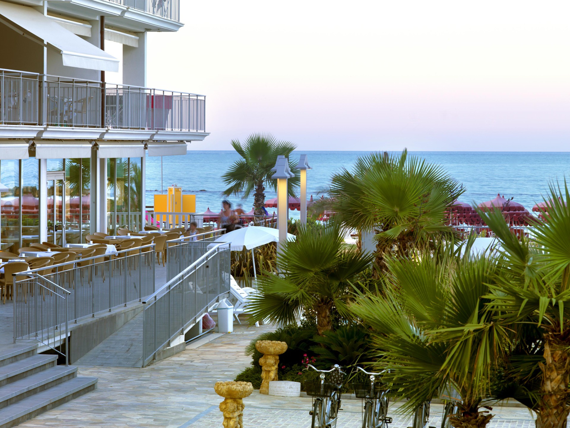 Residence Casa Del Mar - Roseto Degli Abruzzi - Azzurro Dovolená V Itálii