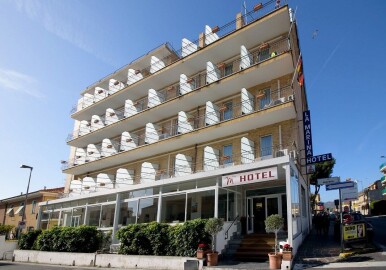 Hotel La Marina***