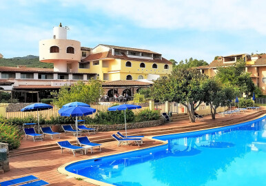 Colonna Beach Hotel****